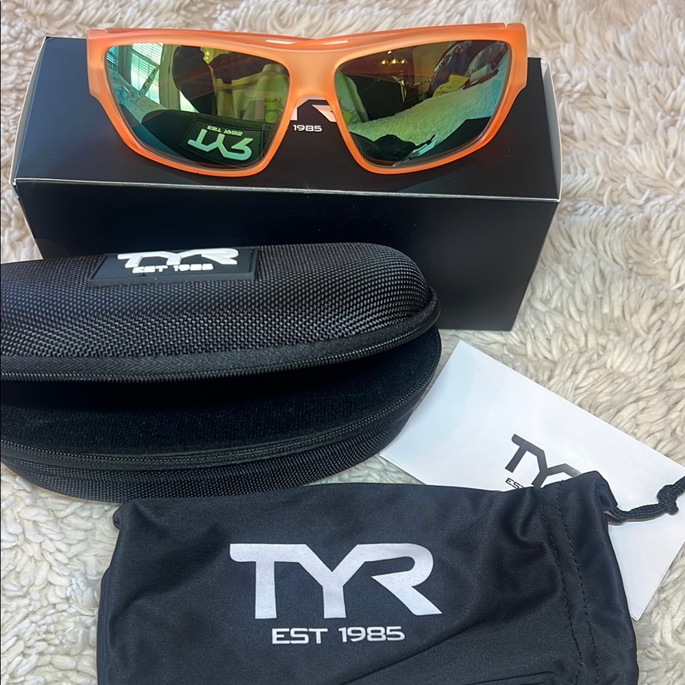 TYR Orange Knox Men’s Wrap Sunglasses New In Box